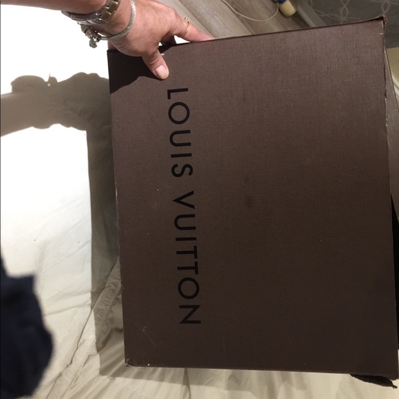 Louis Vuitton special edition purse - Picture 8 of 8